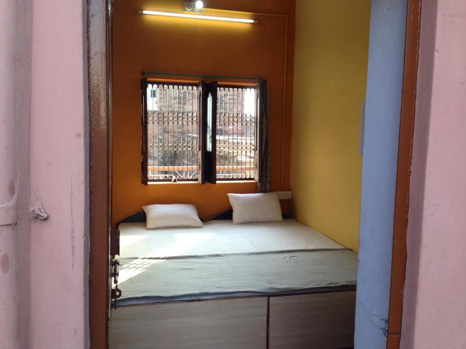 Paradise Inn Guest House Varanasi Oda fotoğraf